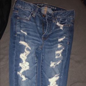 Ripped American eagle skinny jeans